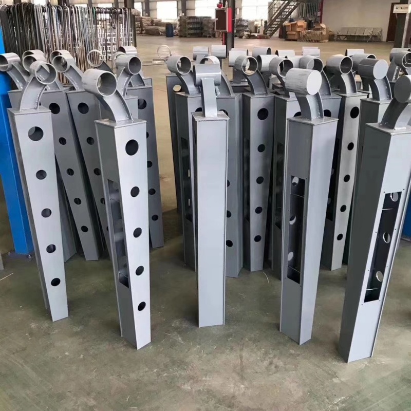 守护水域安全 雨湖、湘乡、韶山河道护栏的专业制造与创新研发